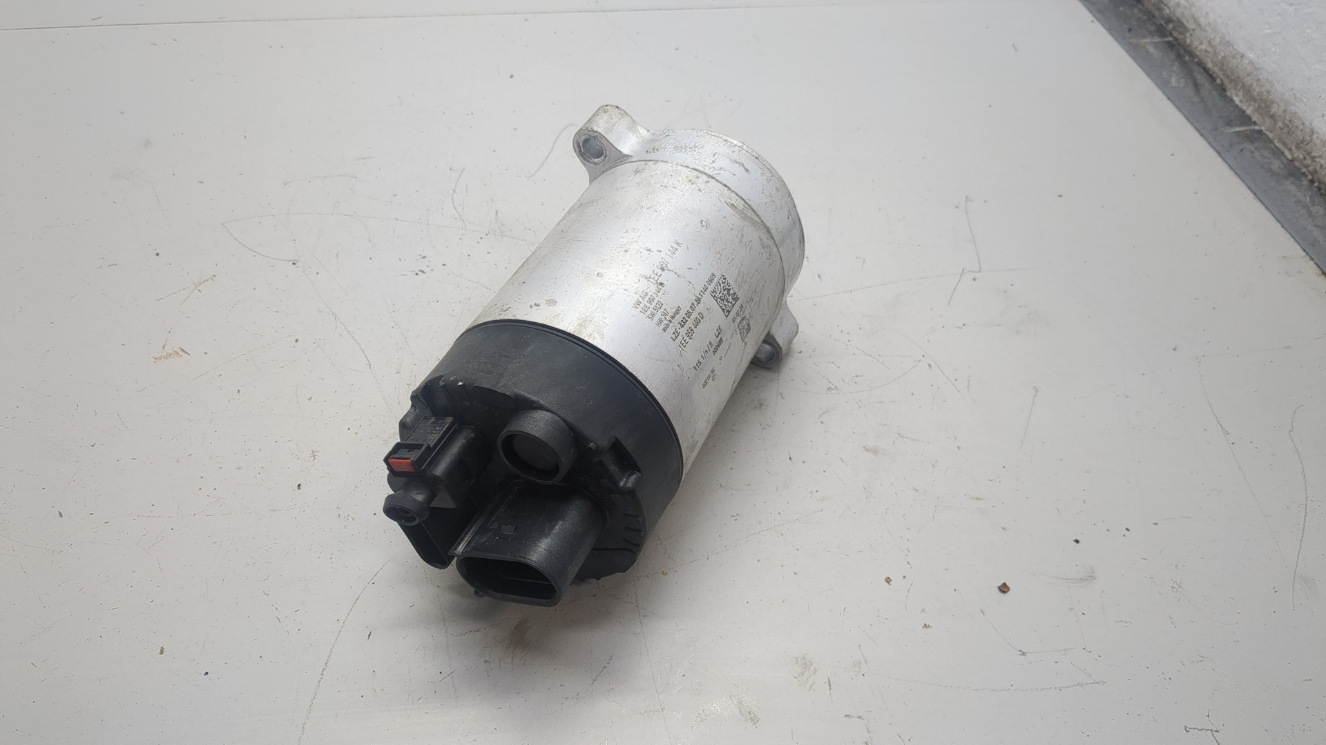 Серводвигатель рулевой рейки