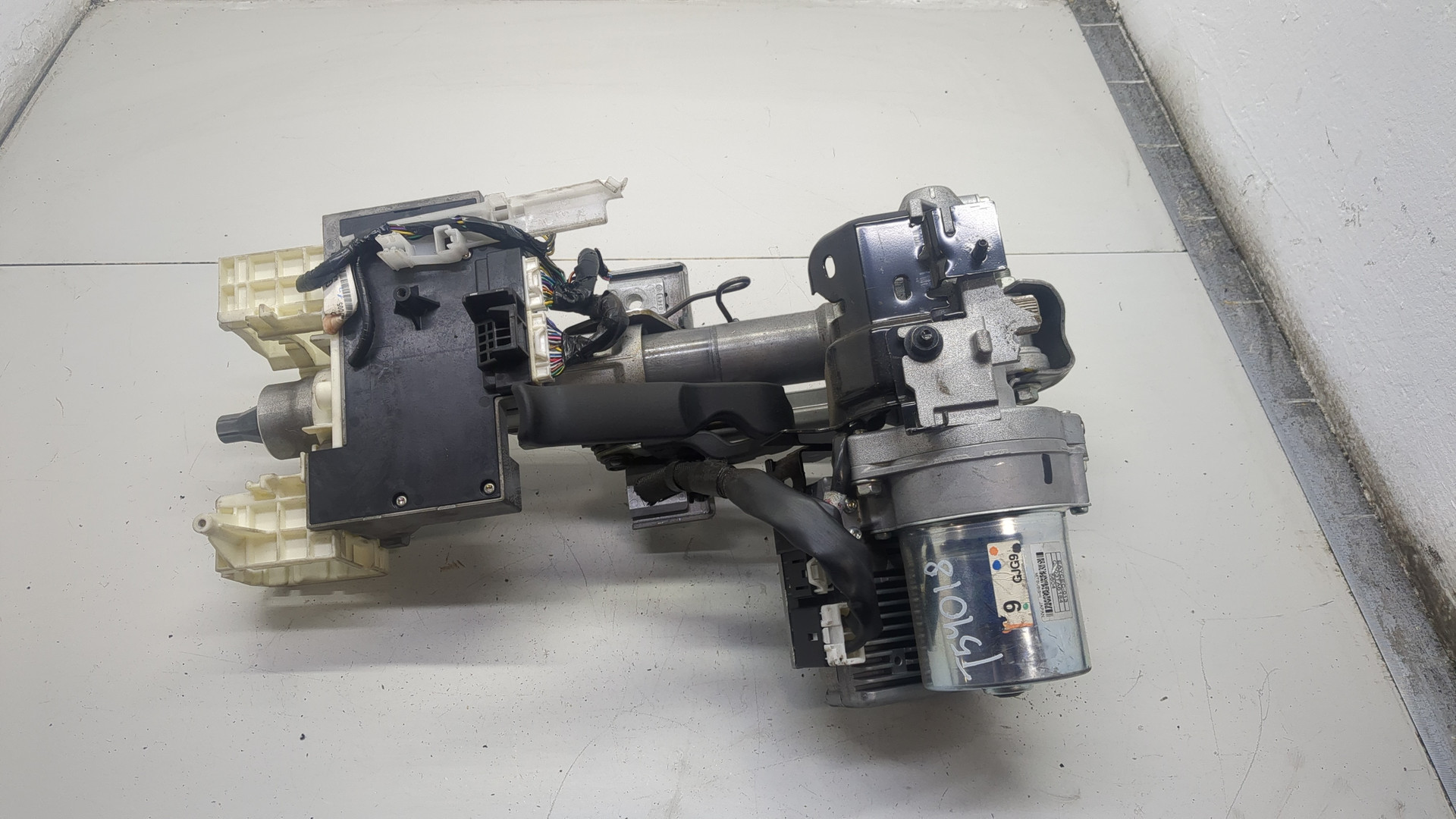 Серводвигатель рулевой рейки