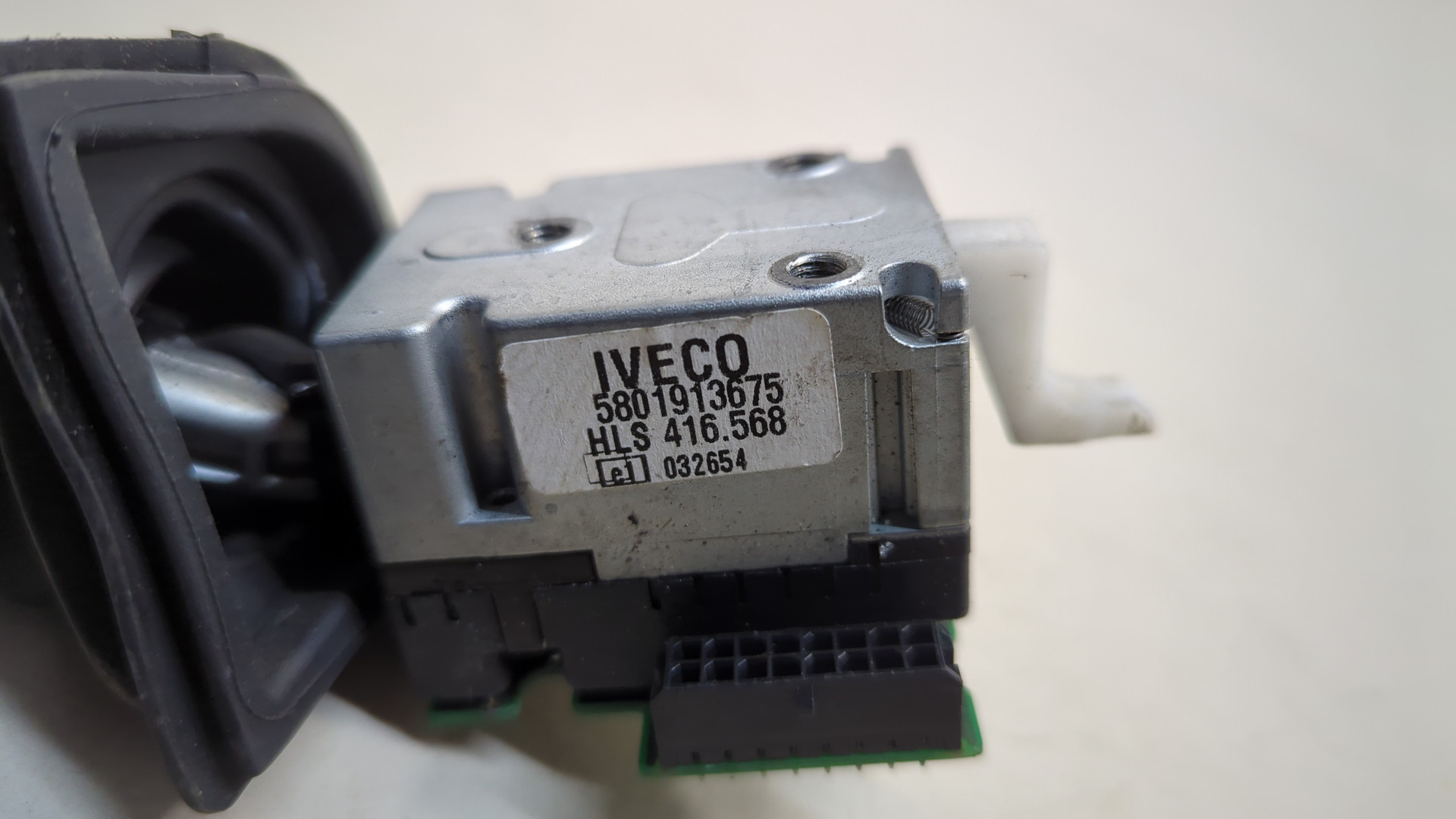 Переключатель подрулевой