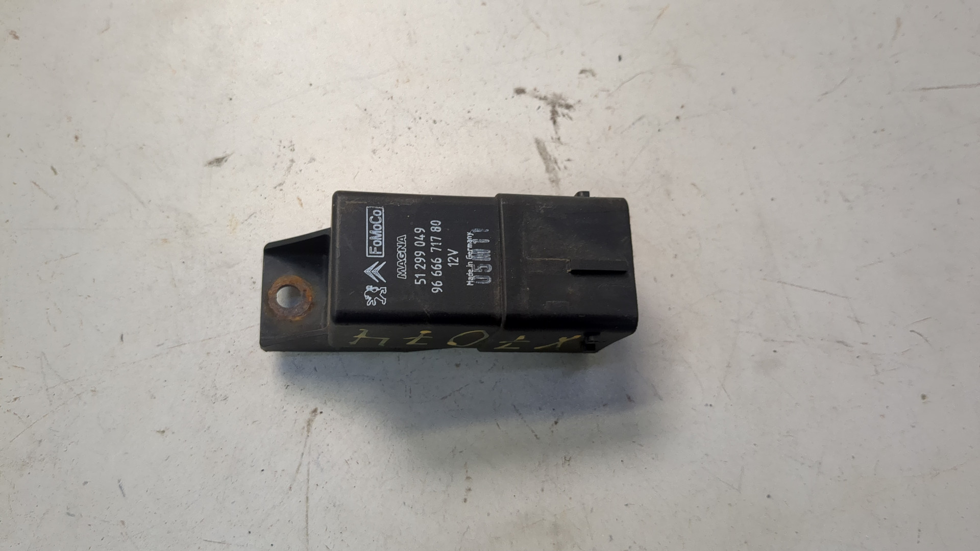 Реле свечей накала