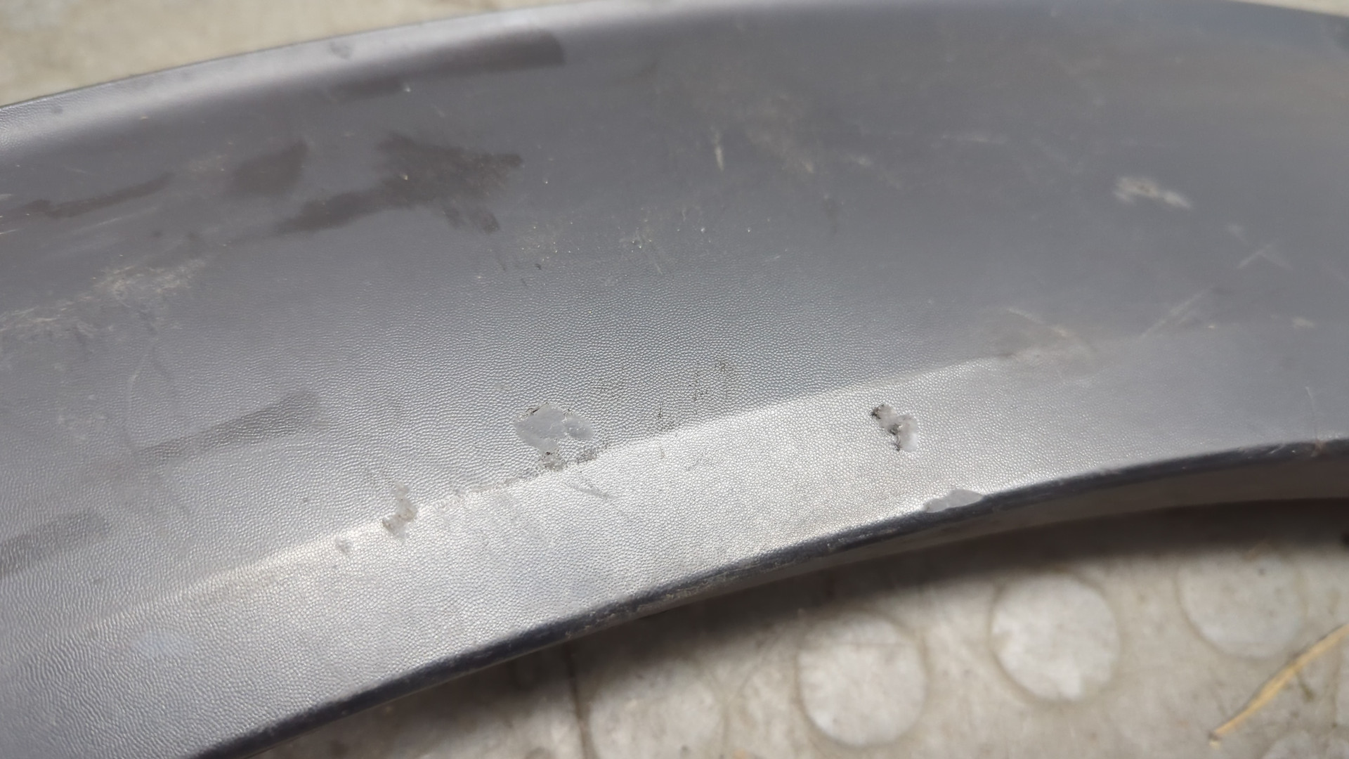 Накладка переднего крыла левого