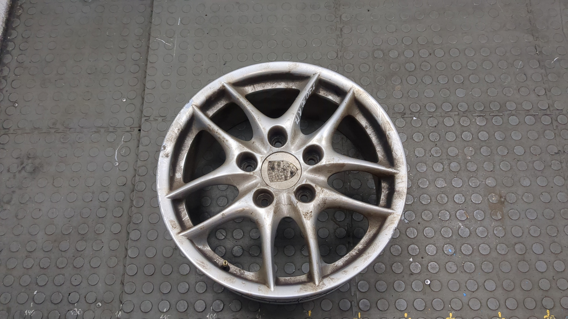 Диск колесный литой легкий сплав