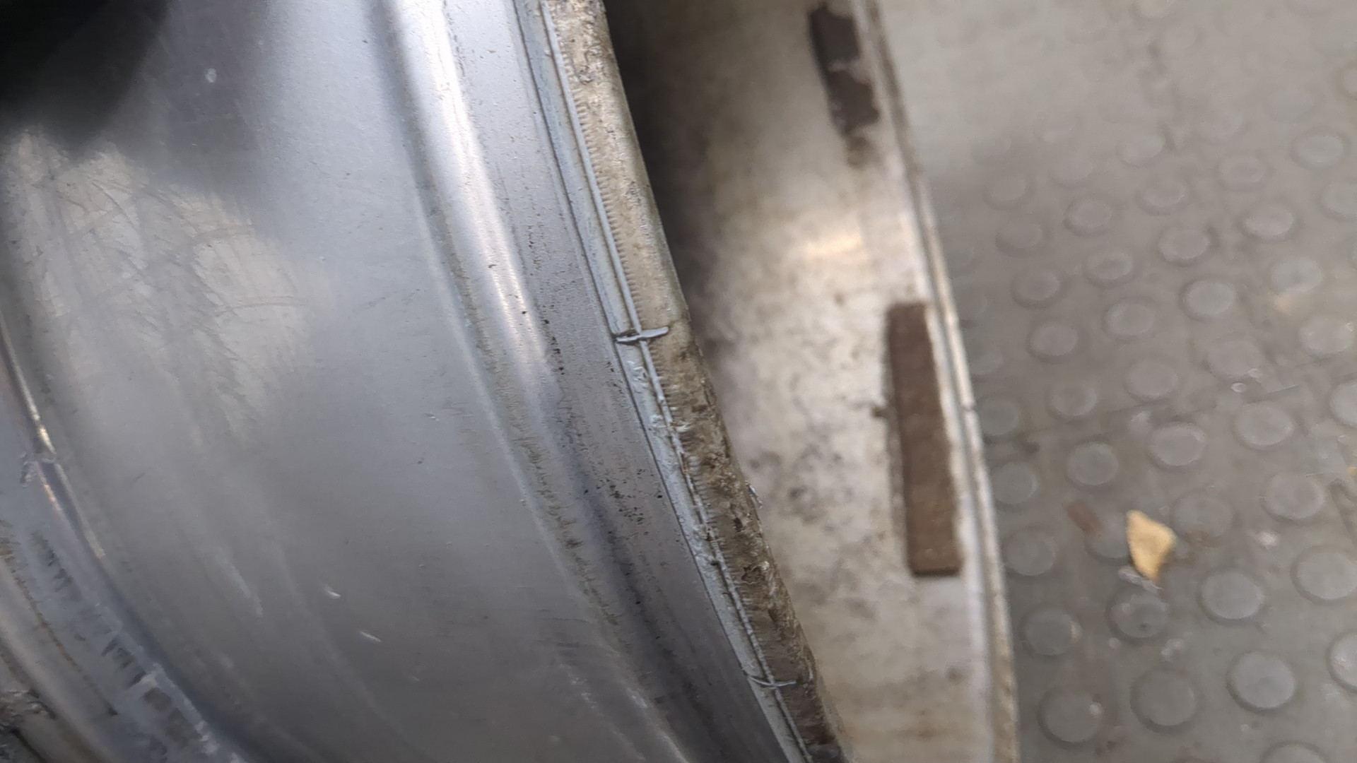 Диск колесный литой легкий сплав