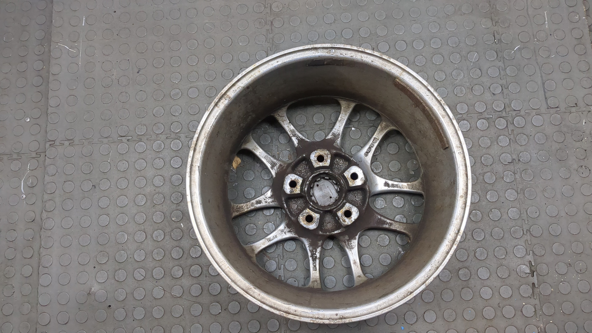 Диск колесный литой легкий сплав