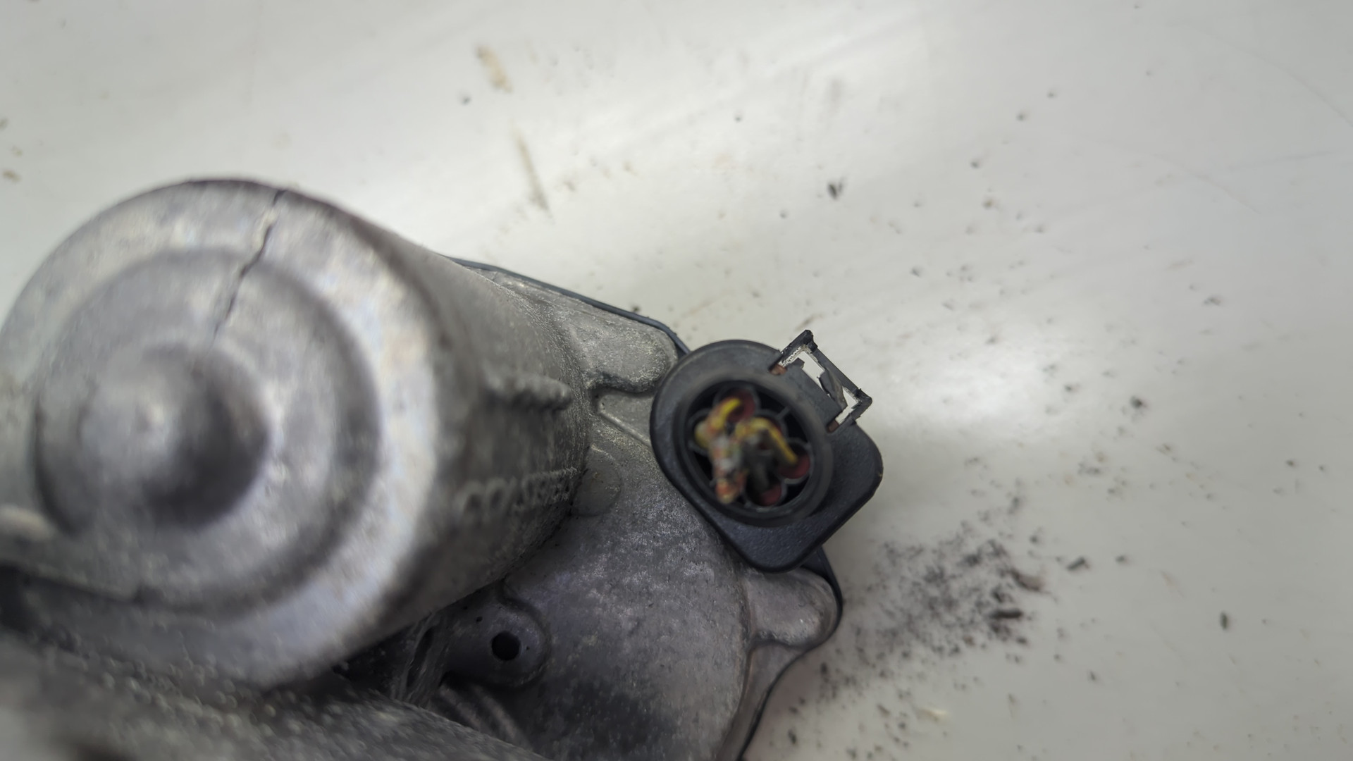 Заслонка дроссельная электрическая