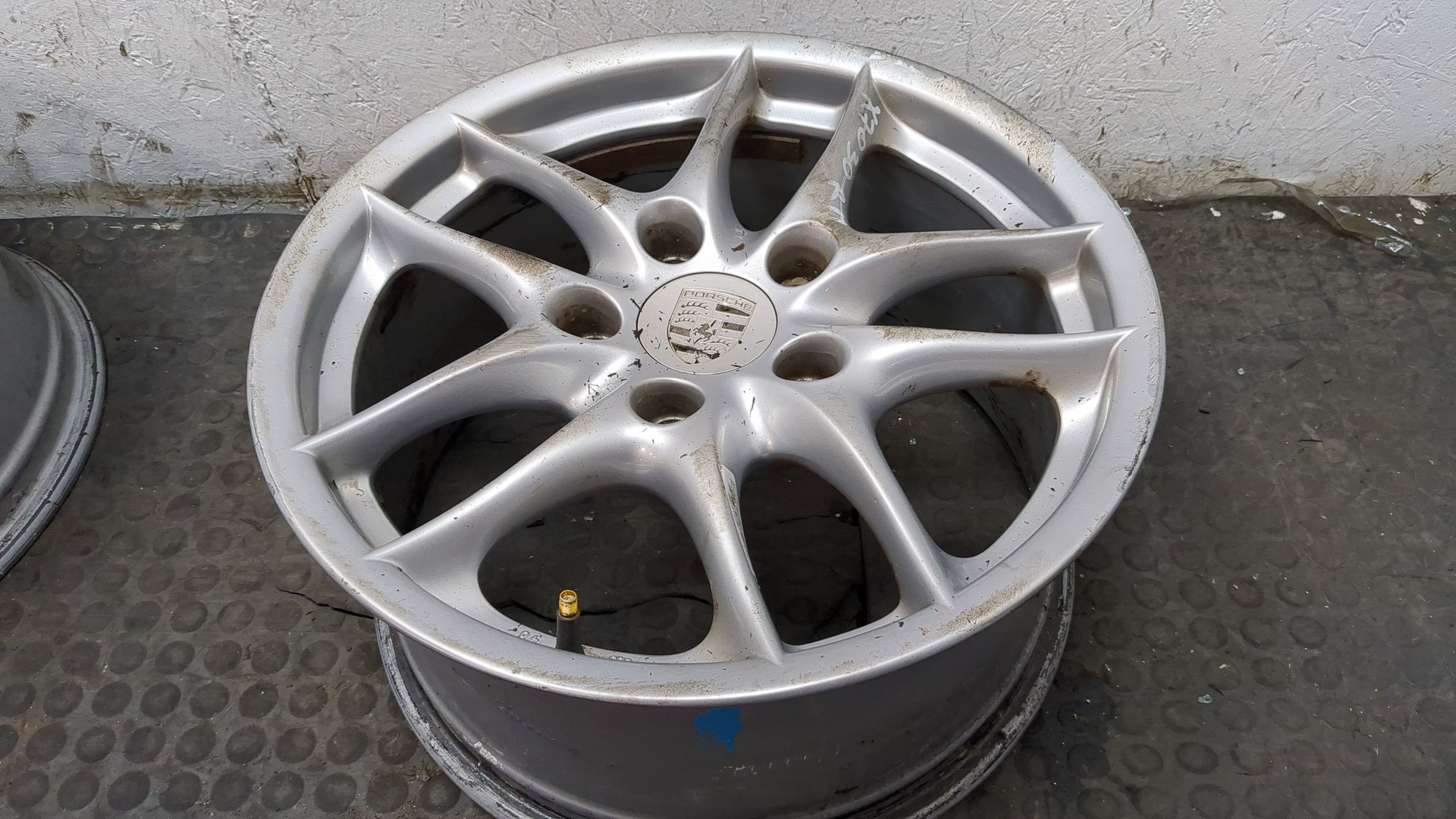 Диск колесный литой легкий сплав