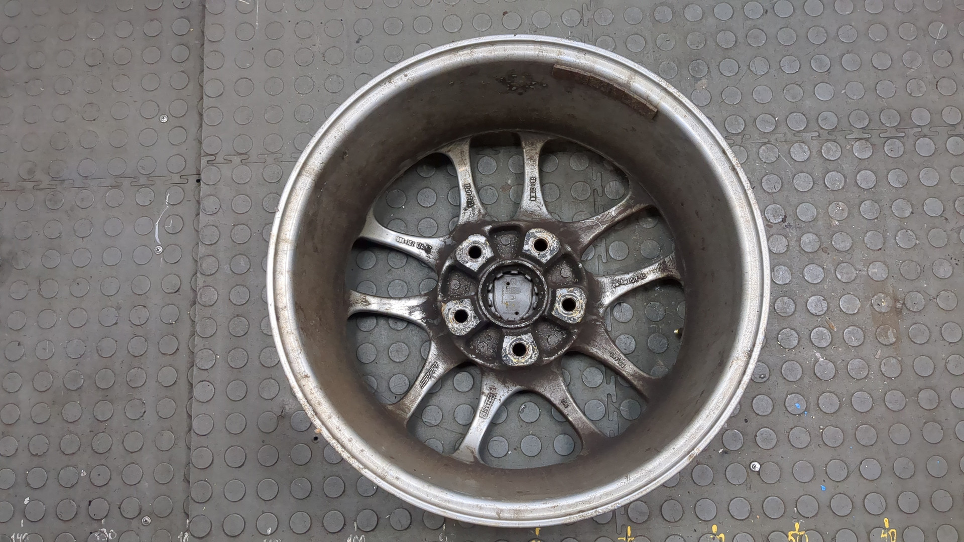 Диск колесный литой легкий сплав