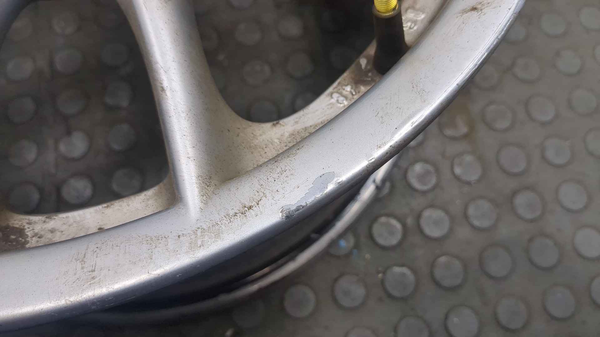 Диск колесный литой легкий сплав