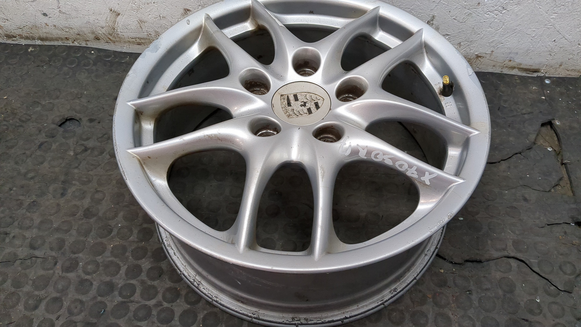 Диск колесный литой легкий сплав