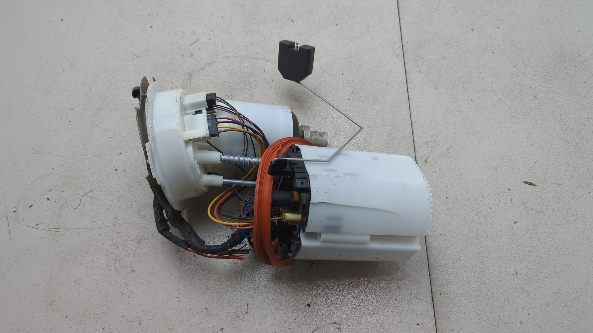 Насос топливный электрический