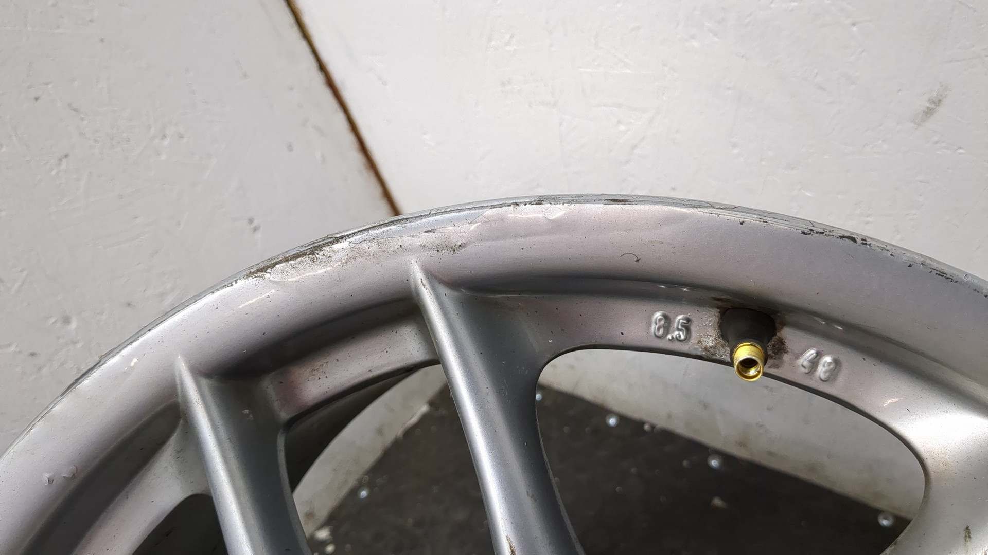 Диск колесный литой легкий сплав