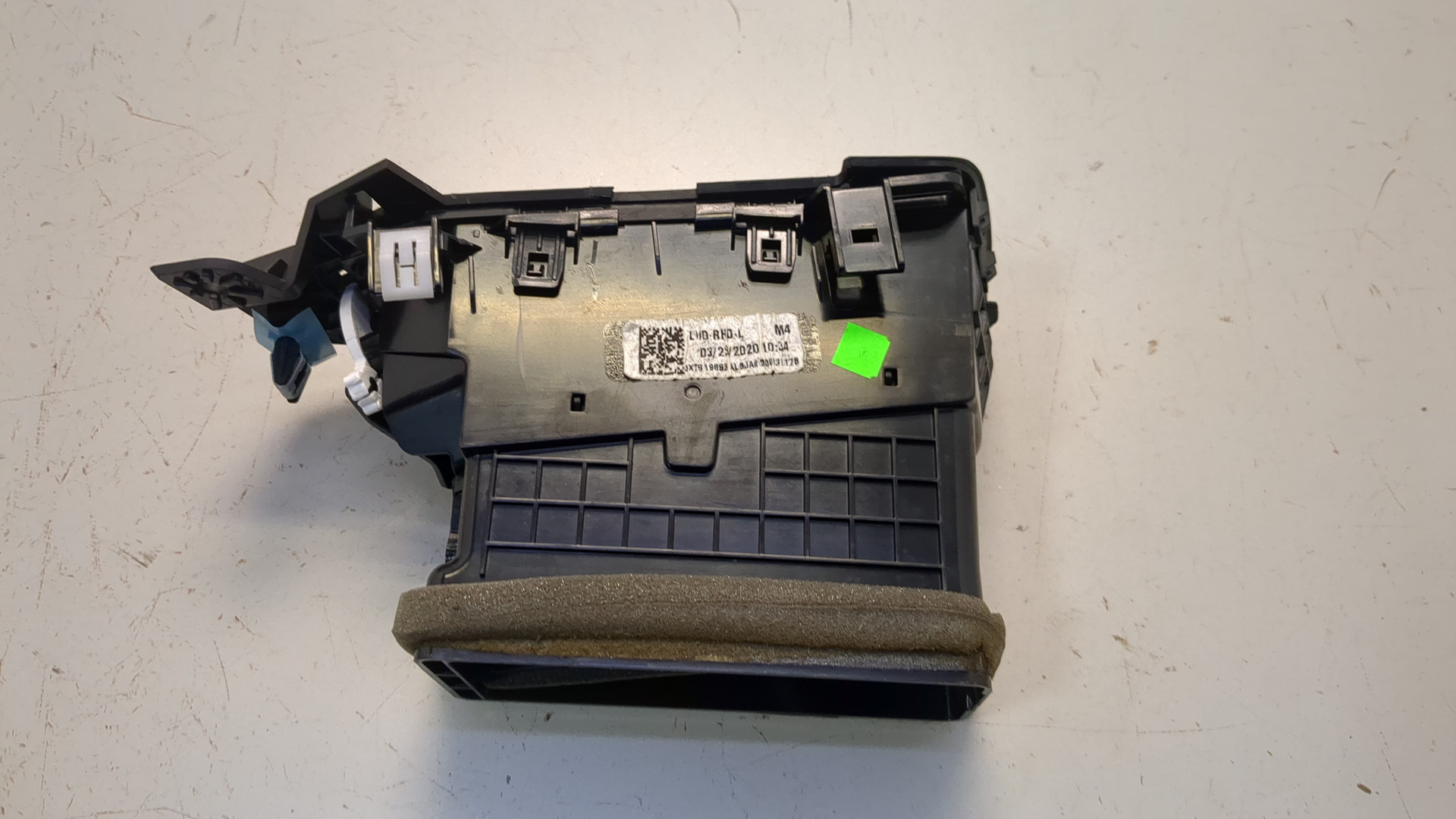 Дефлектор воздушный