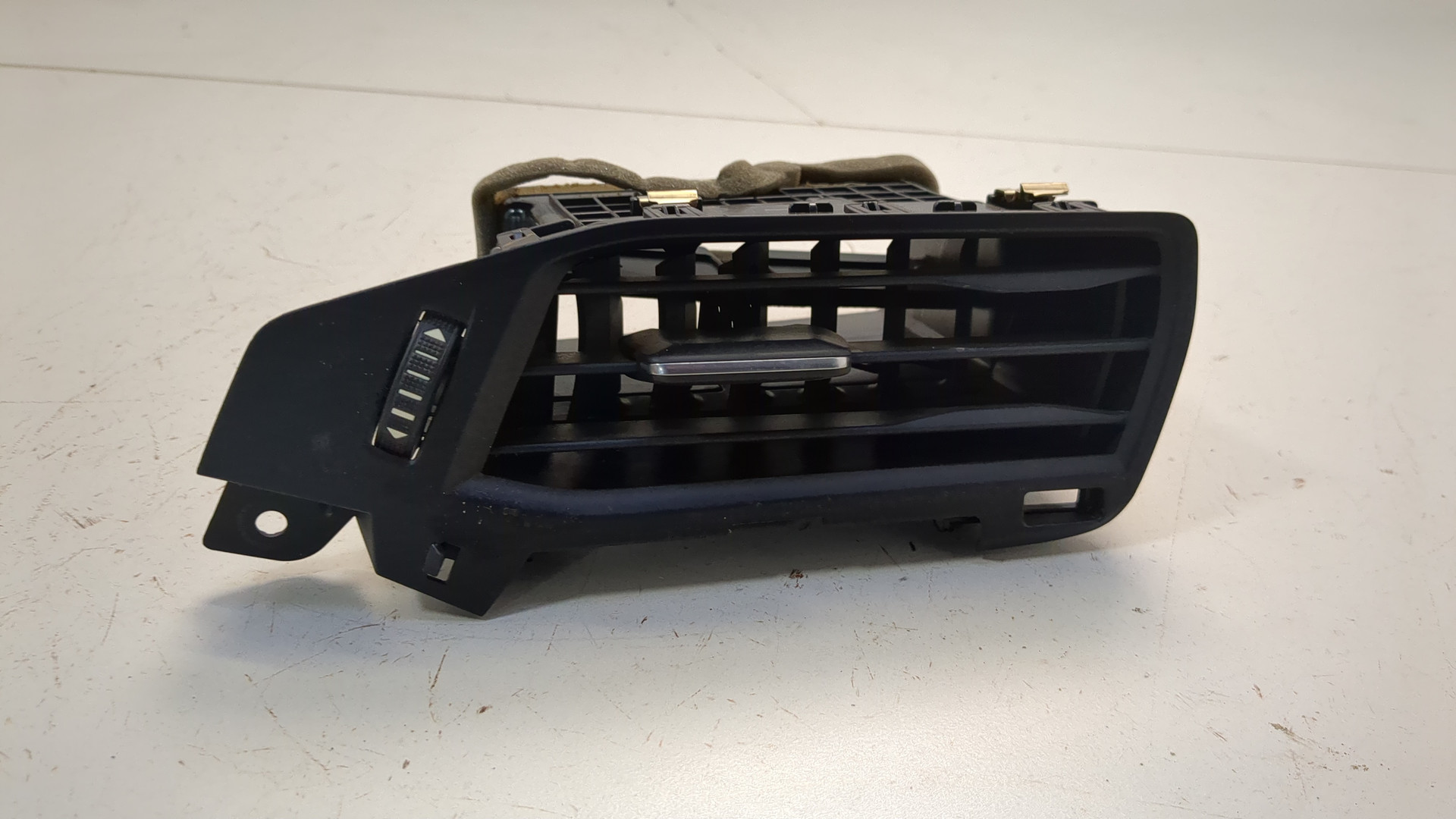 Дефлектор воздушный