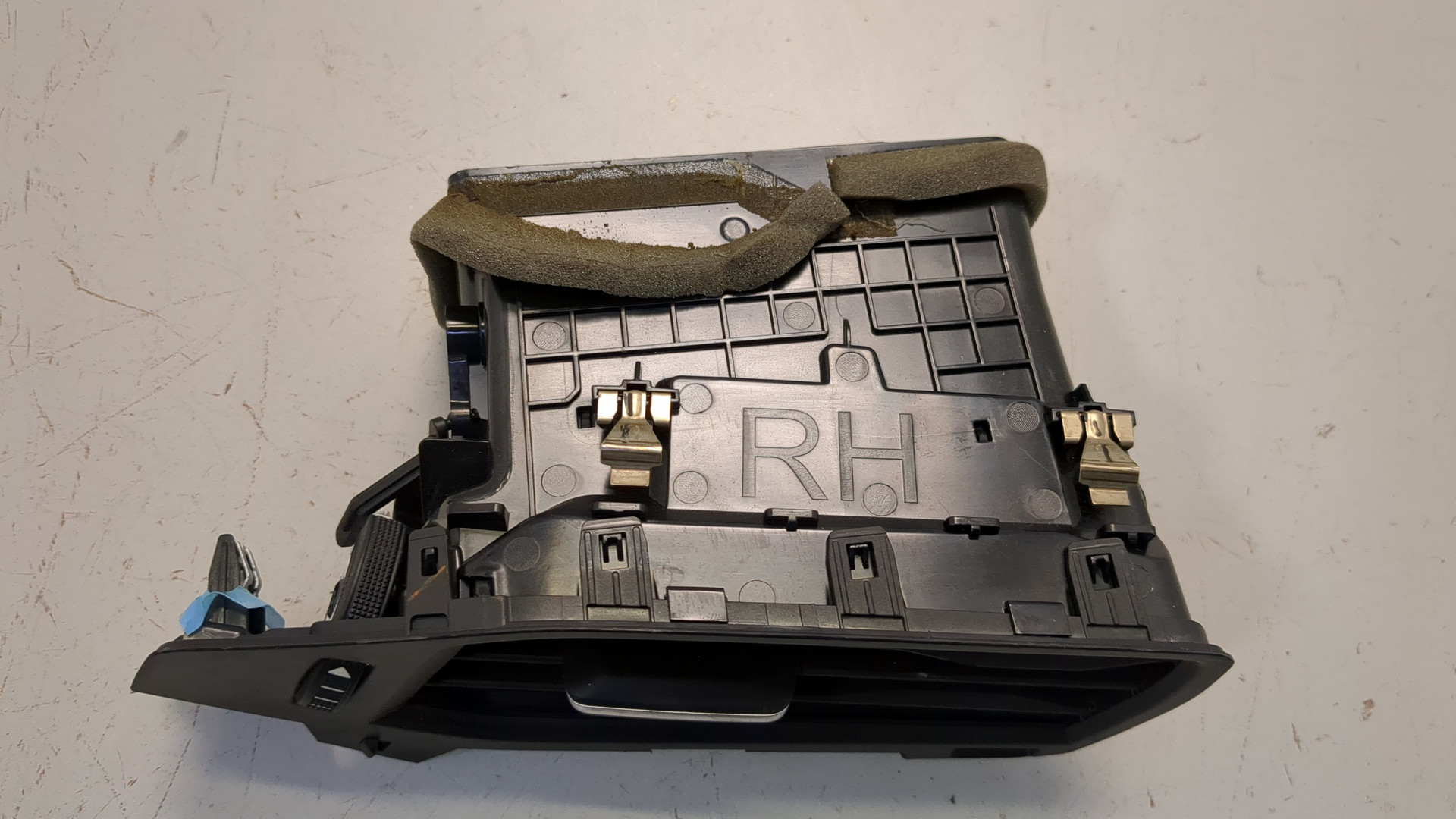 Дефлектор воздушный