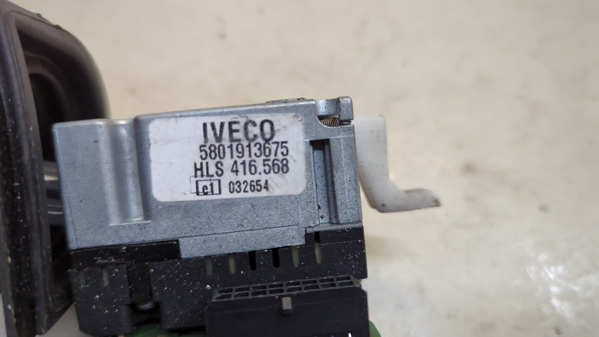 Переключатель подрулевой