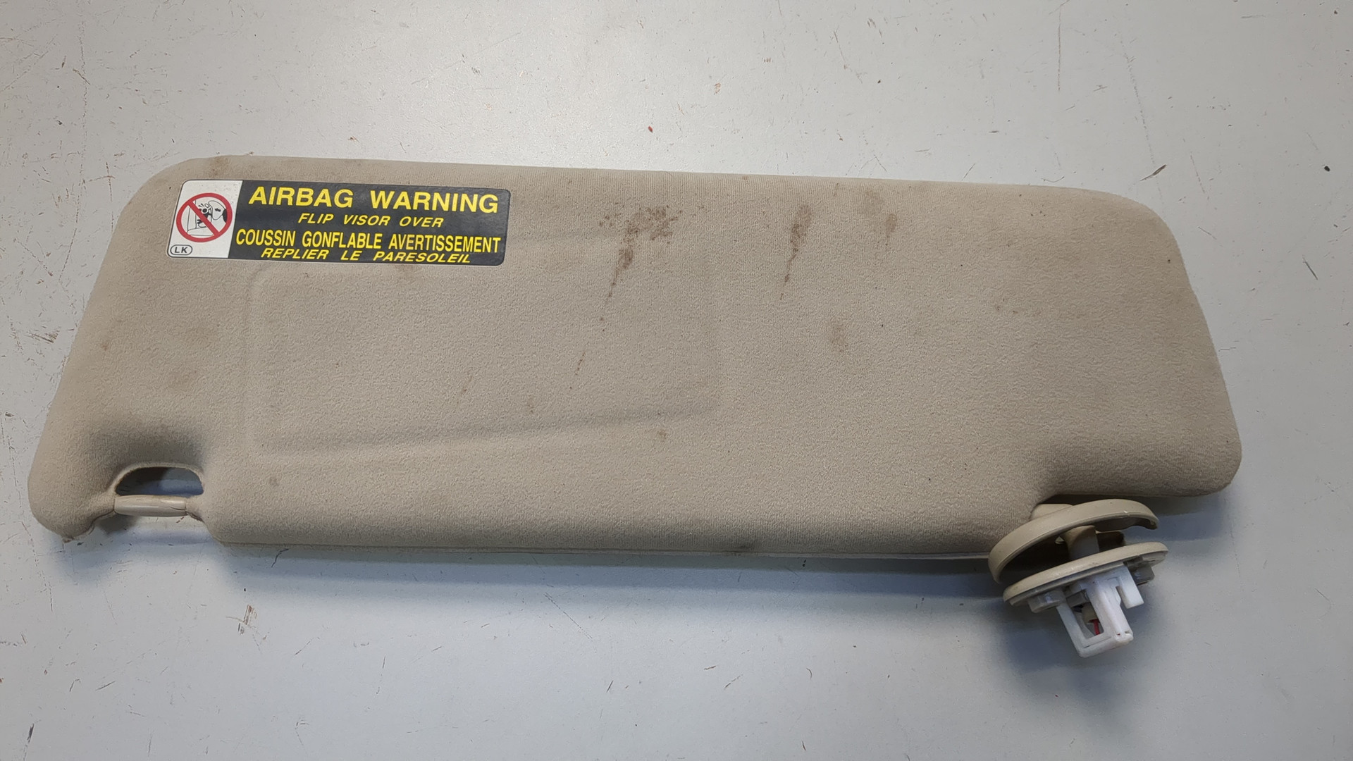 Козырек солнцезащитный