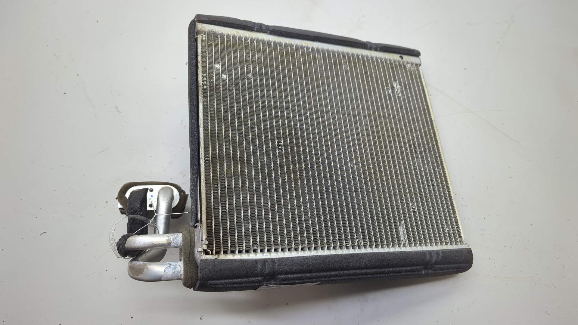 Радиатор кондиционера / конденсер
