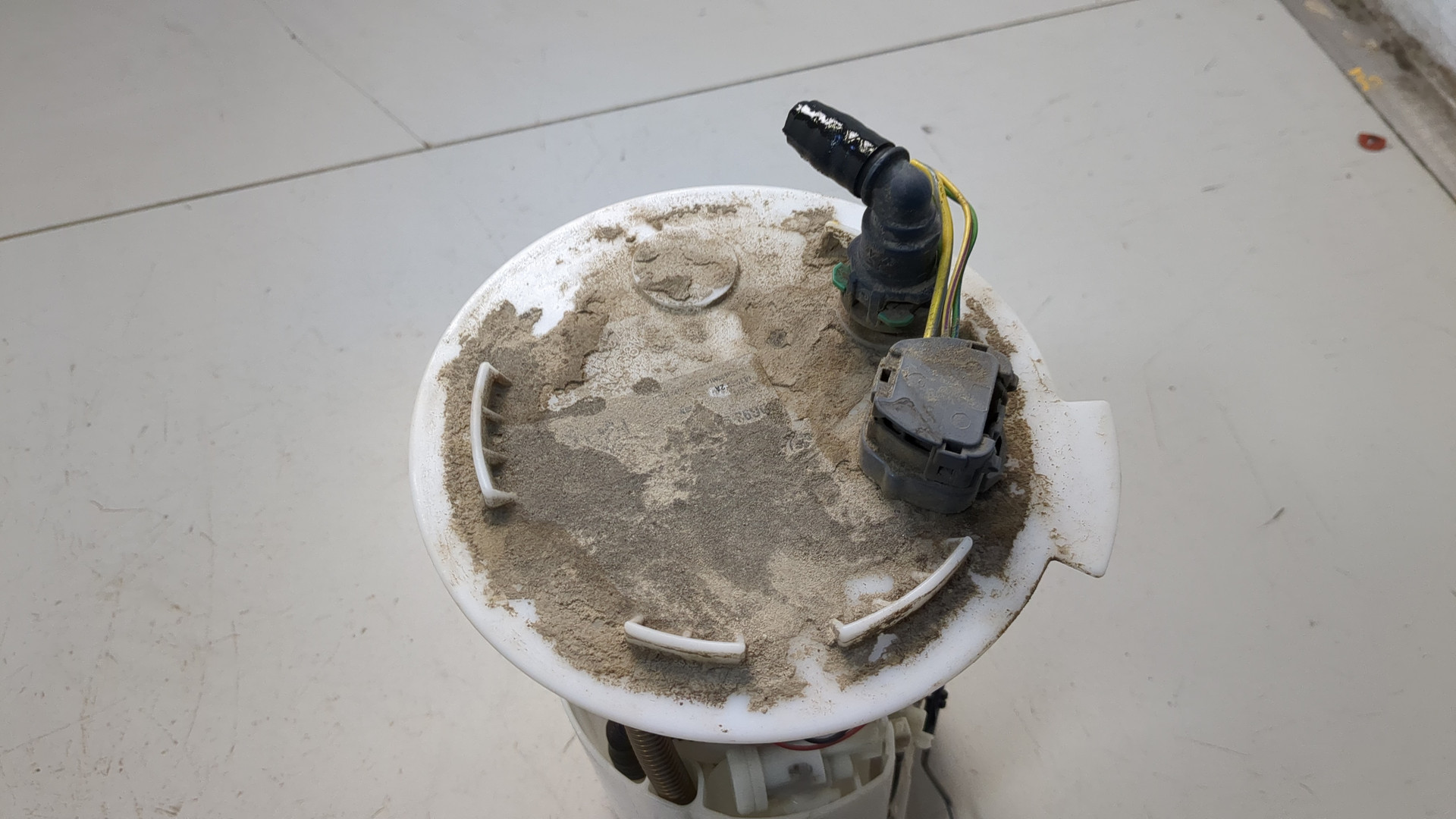 Насос топливный электрический