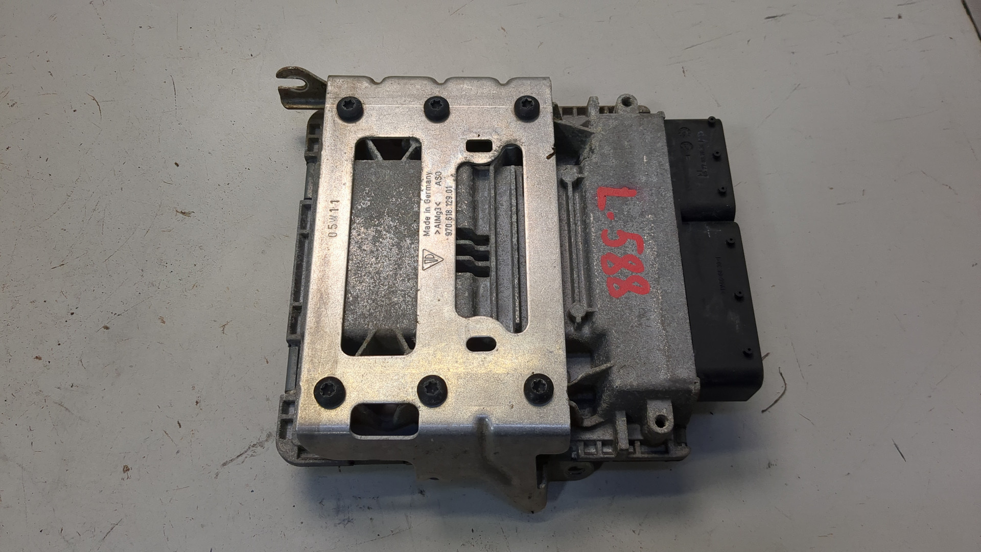 Блок управления двигателем