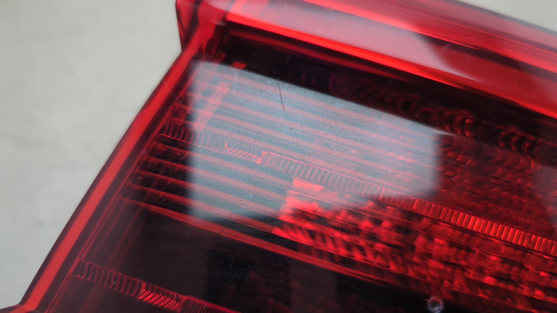 Фонарь задний правый