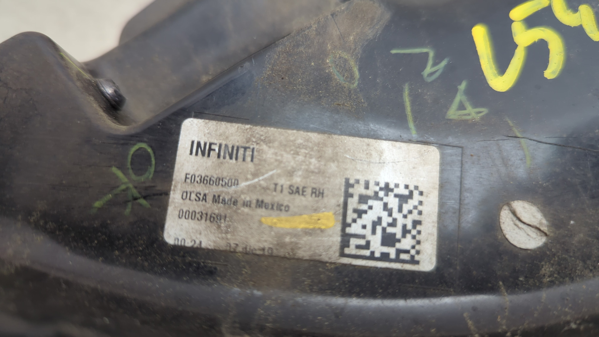 Фонарь задний правый