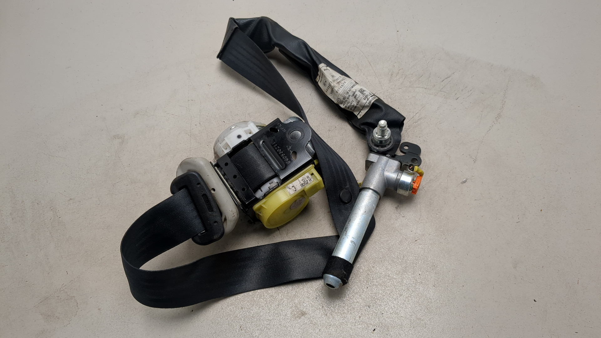 Ремень безопасности