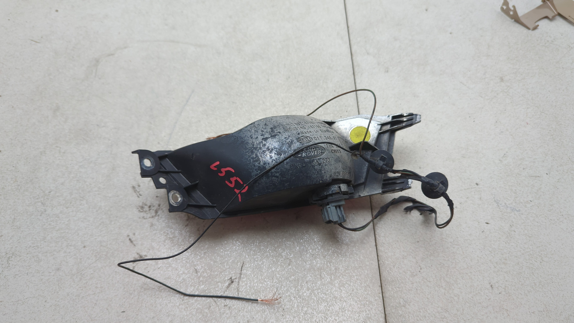 Фара противотуманная левая