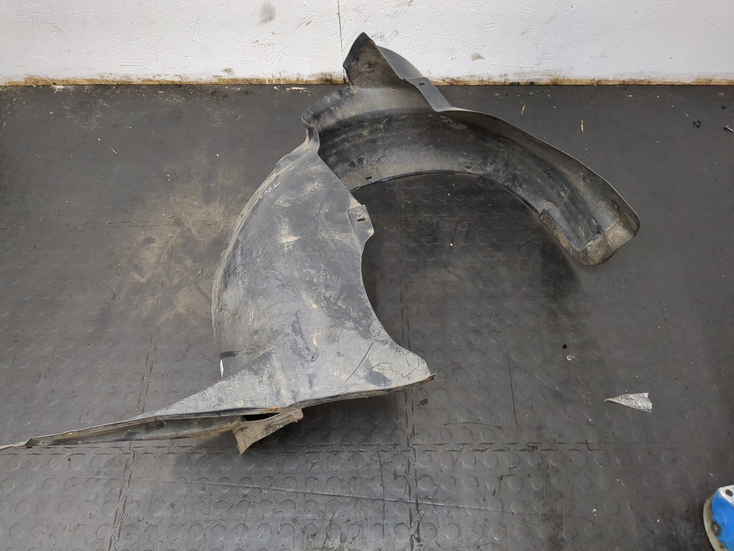 Локер передний правый