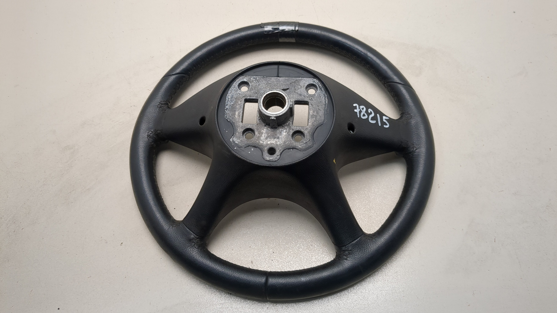 Рулевое колесо (руль)