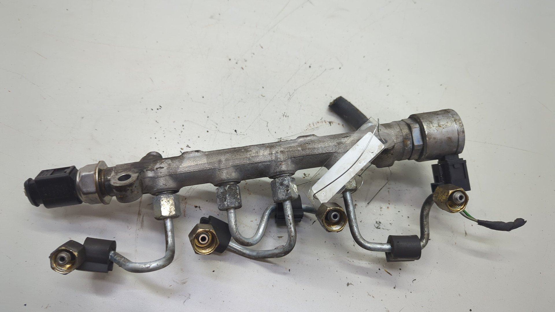 Рейка топливная (рампа)