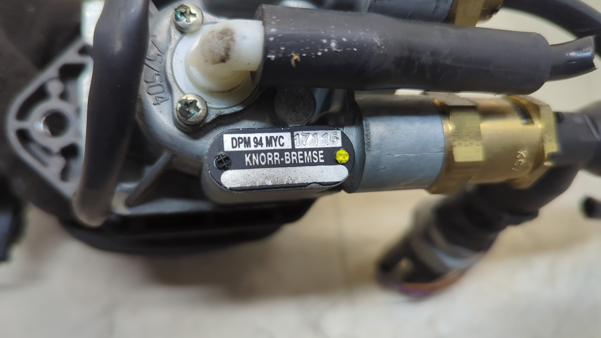 Рычаг стояночного тормоза