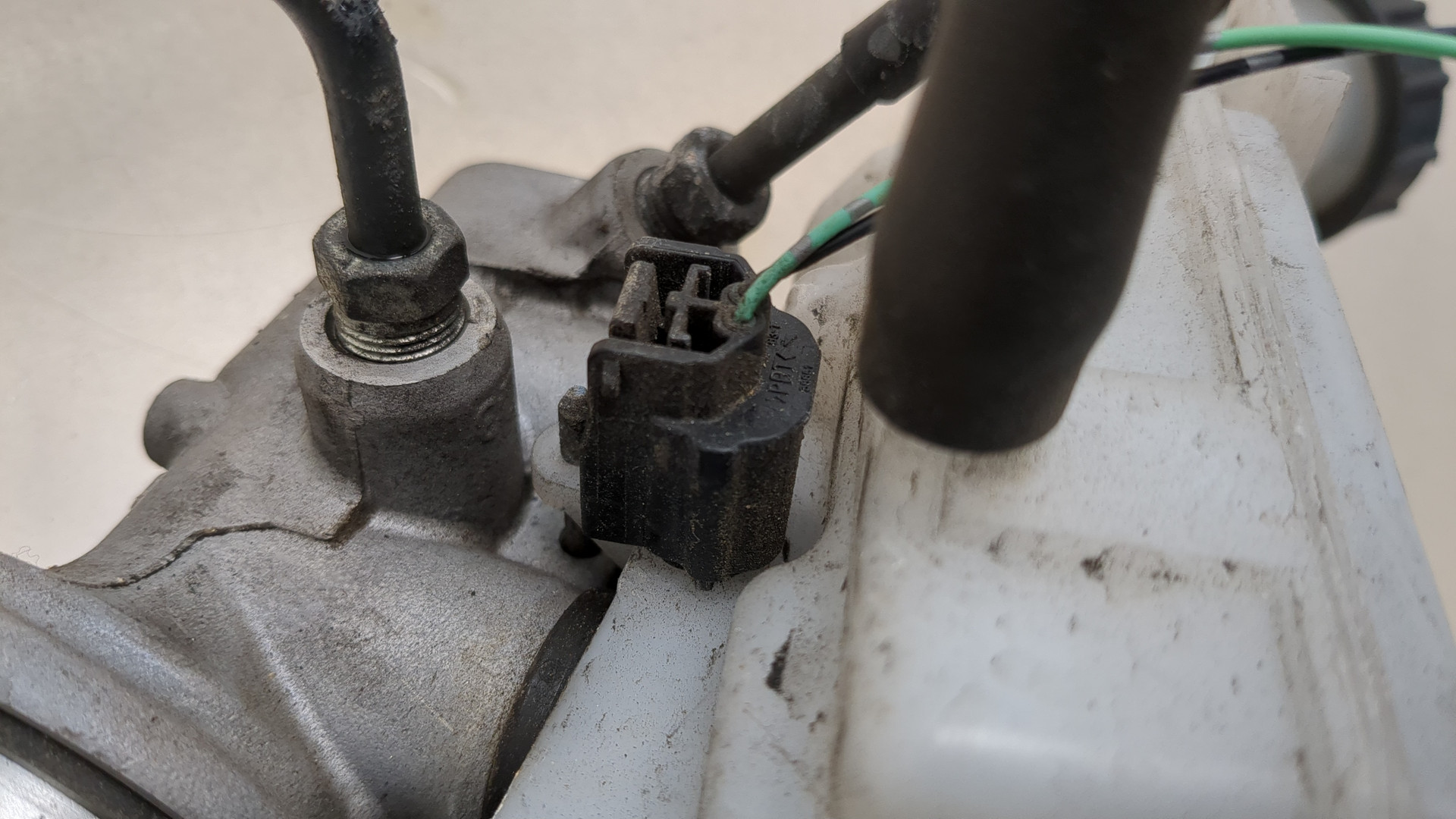 Цилиндр тормозной главный