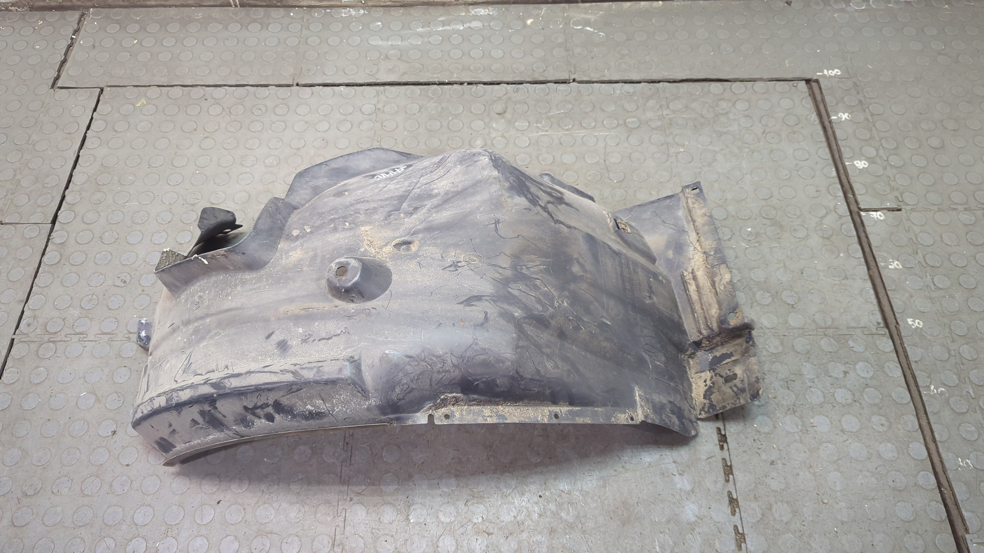 Локер передний левый