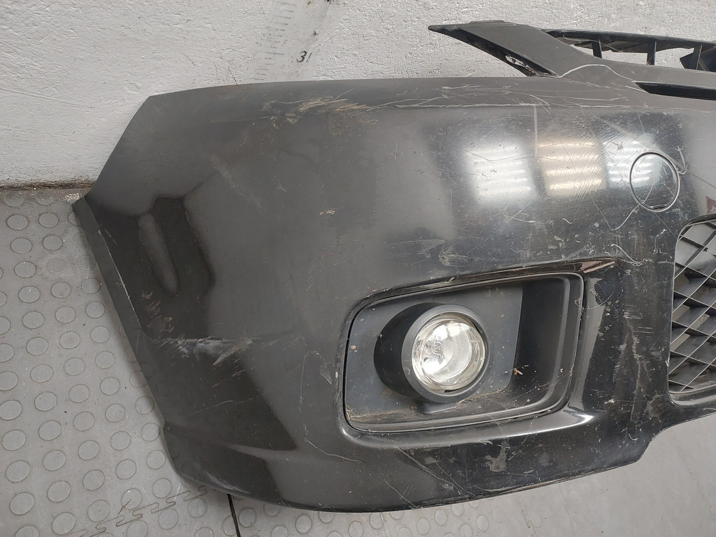 Бампер передний