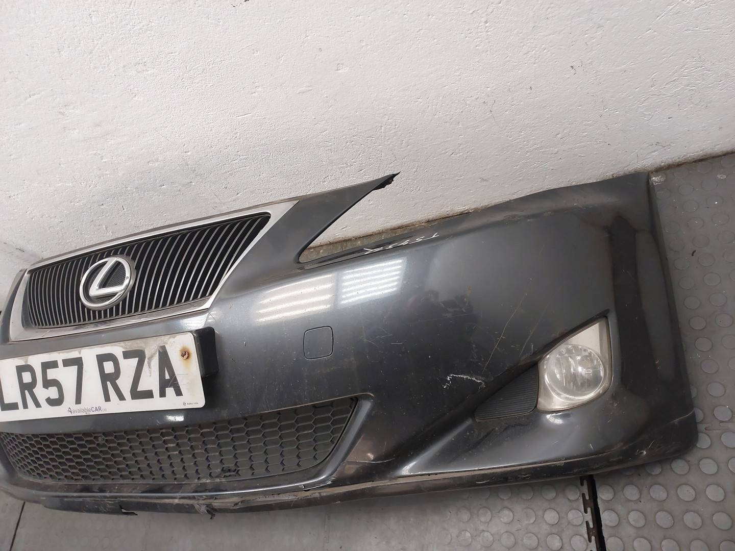 Бампер передний