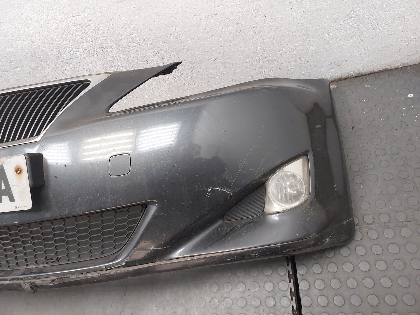 Бампер передний