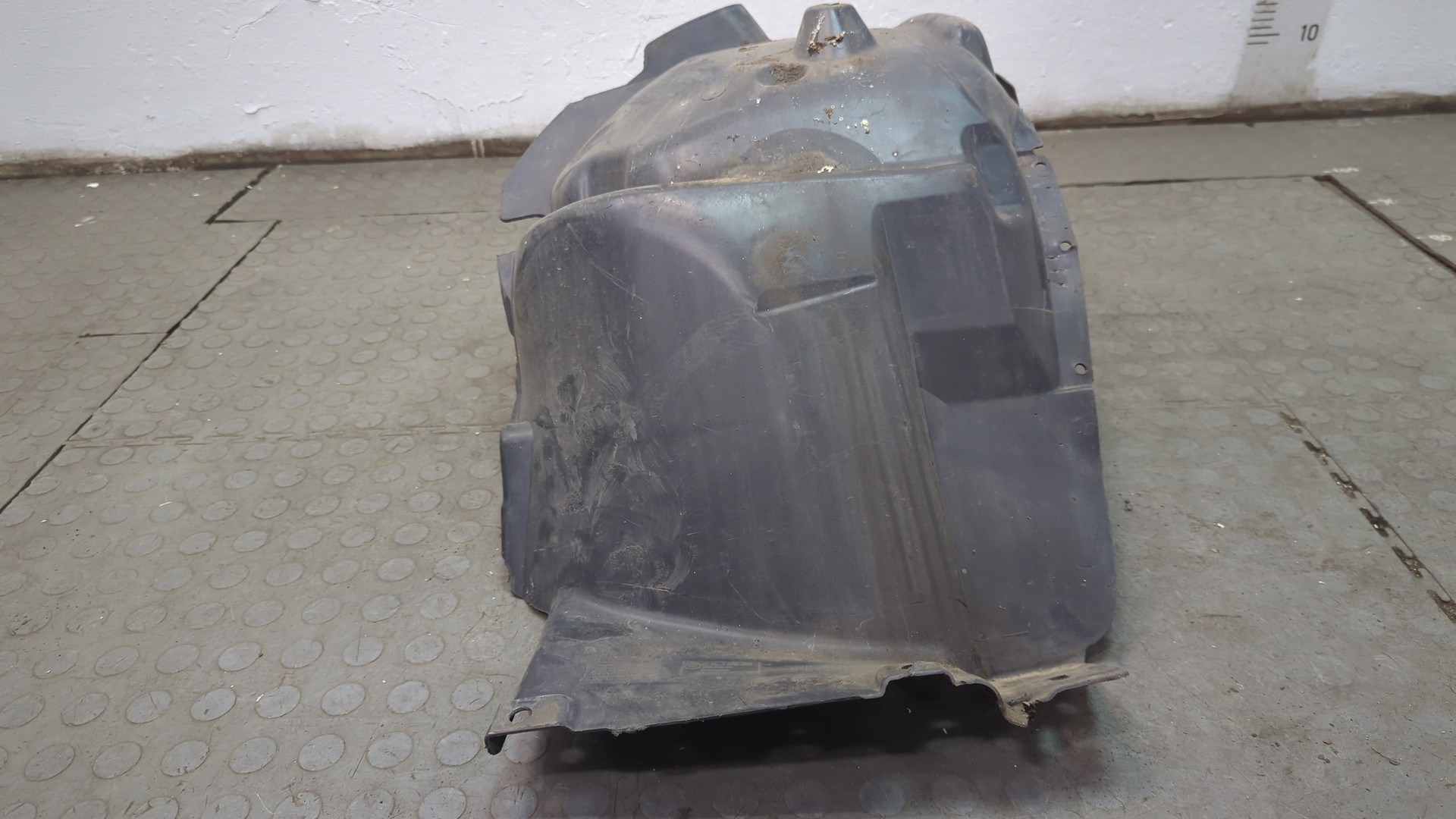 Локер передний правый