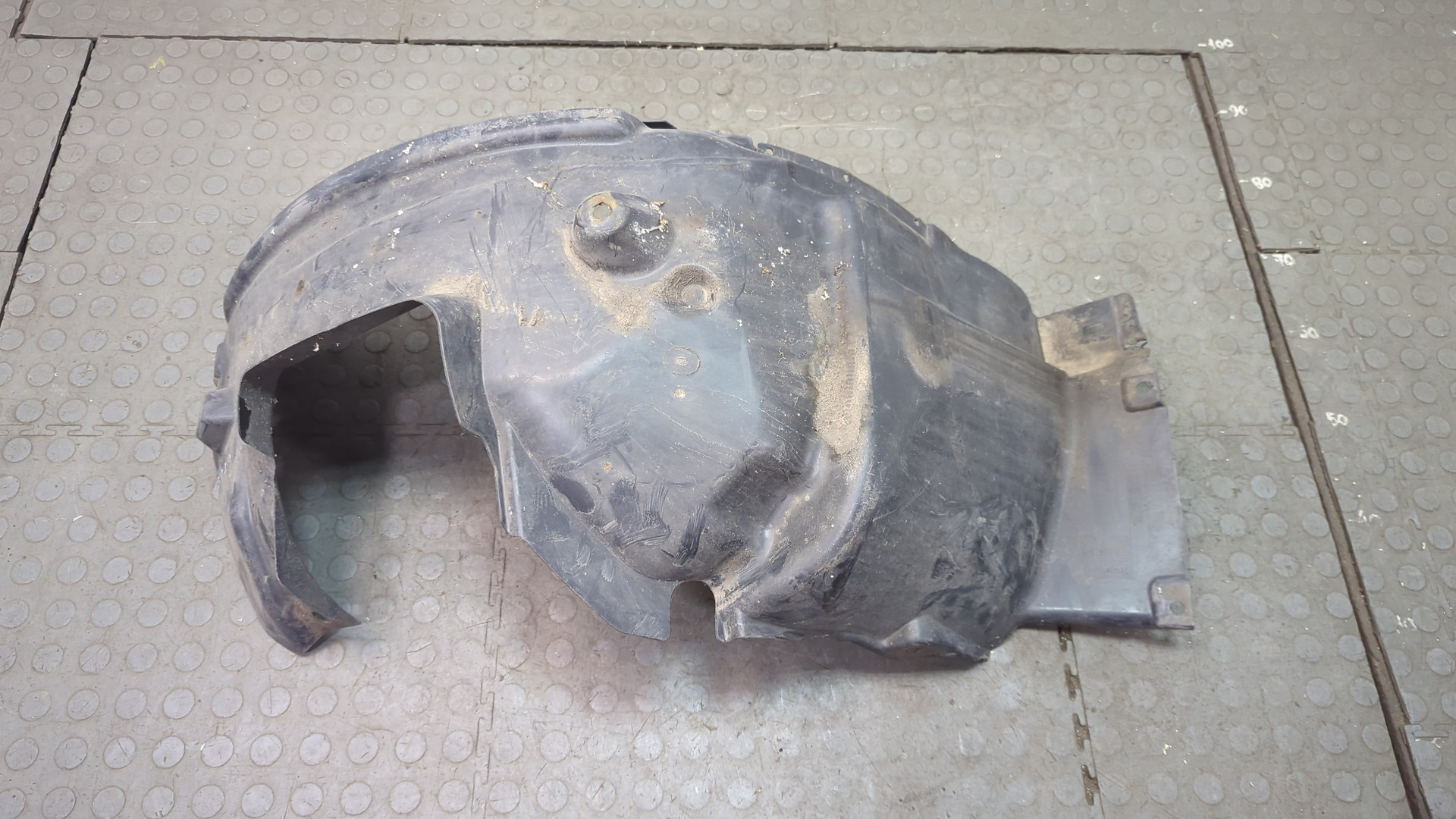 Локер передний правый