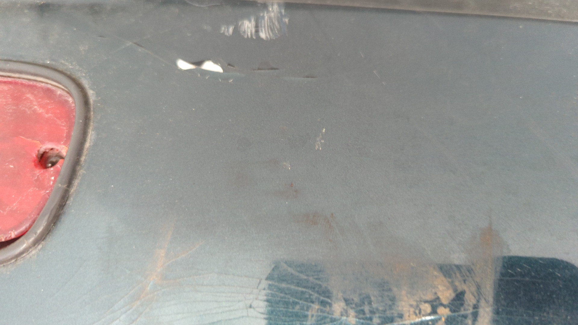 Бампер задний