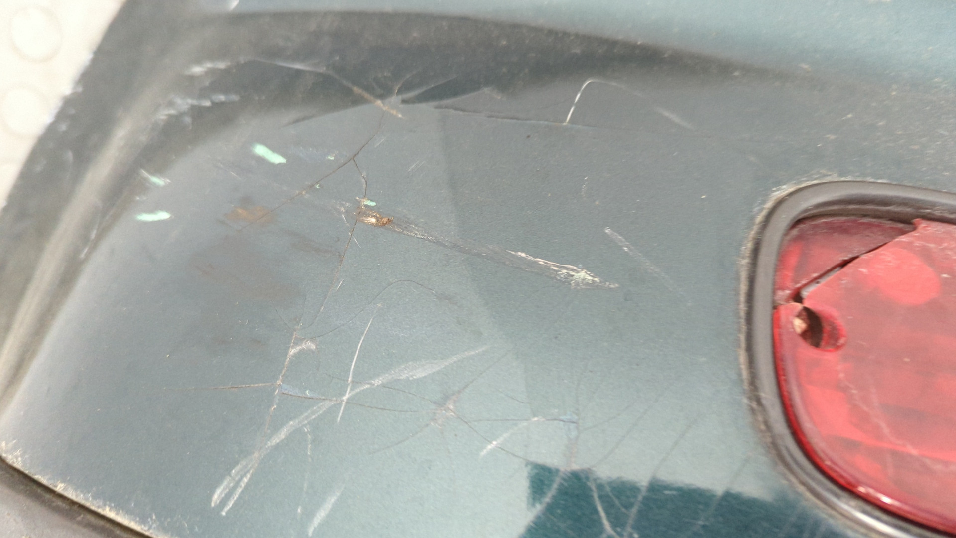 Бампер задний