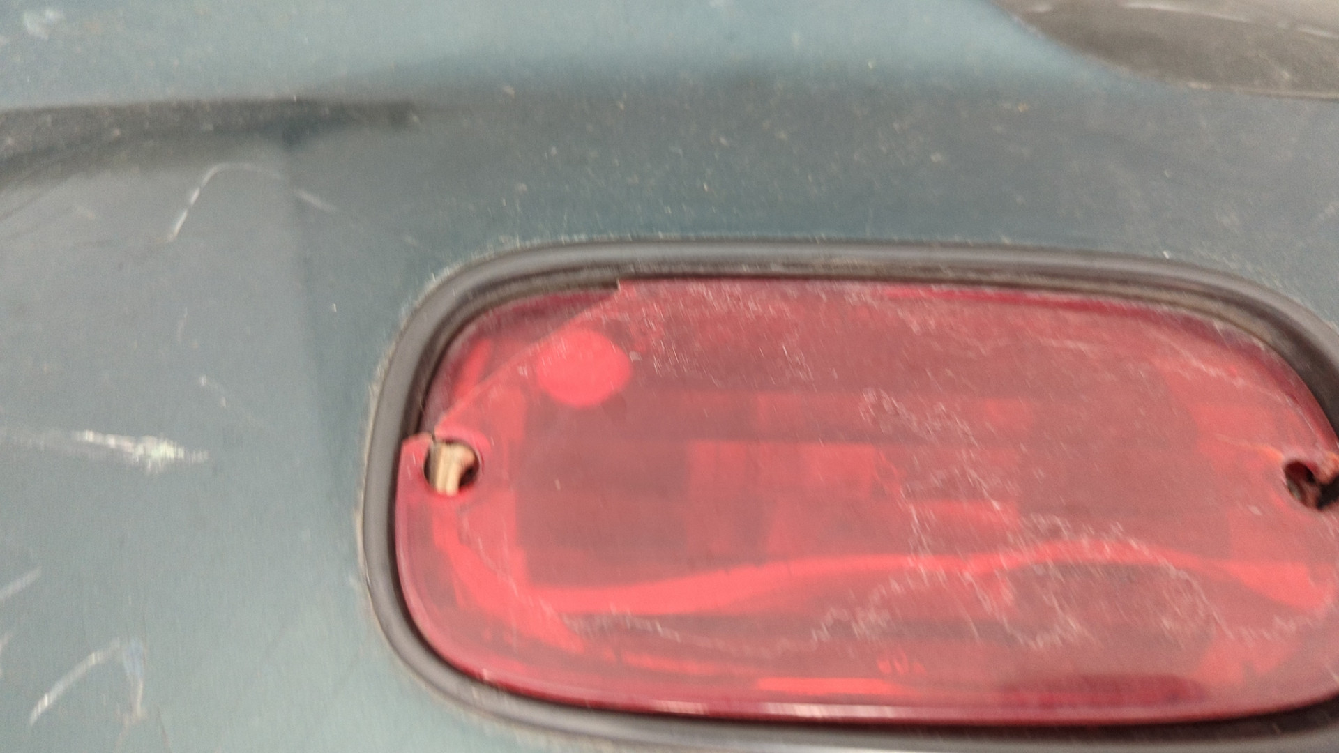 Бампер задний