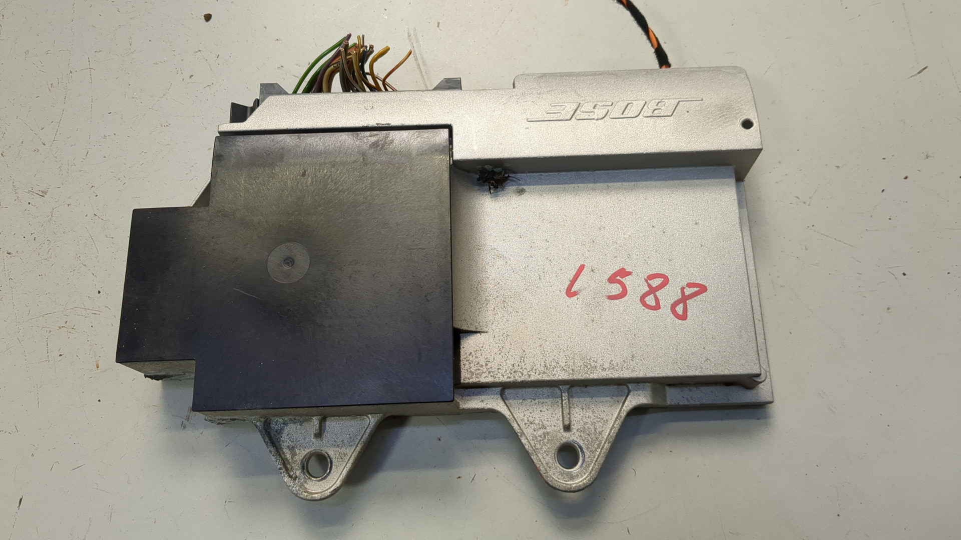 Усилитель акустической системы