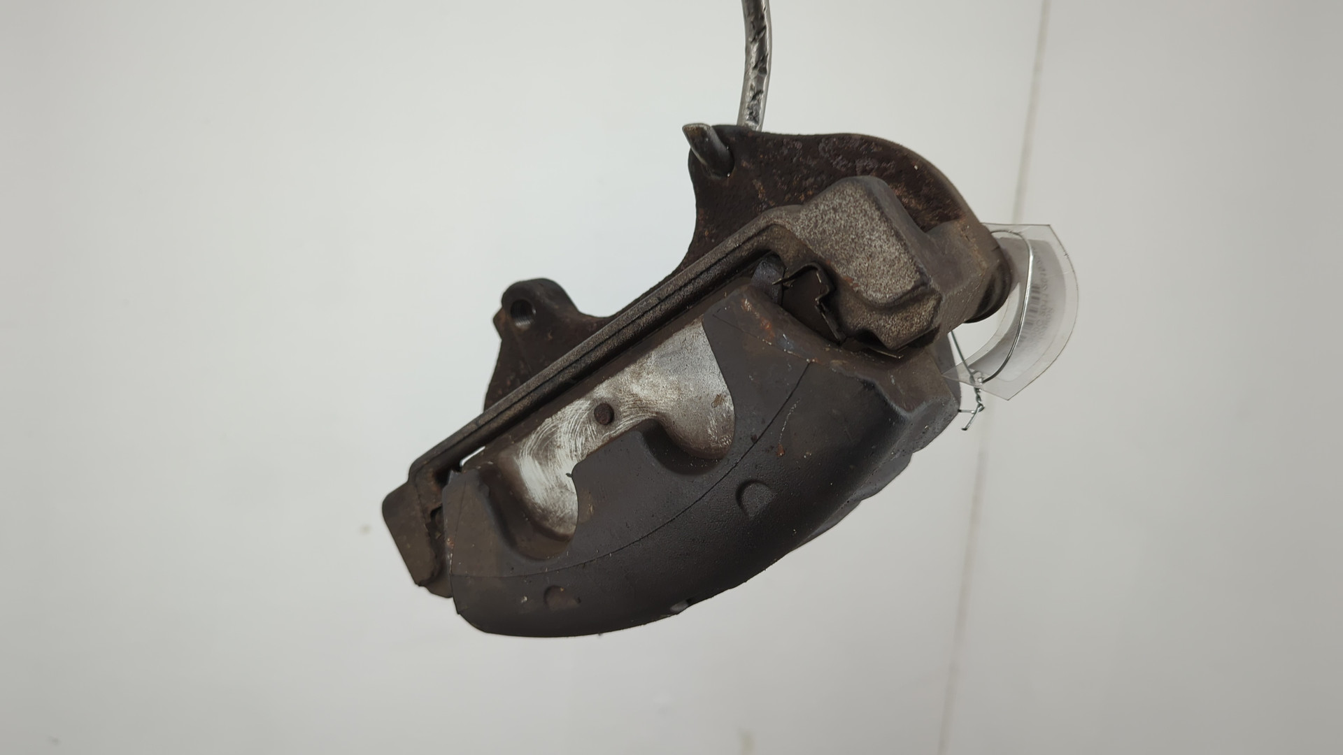 Суппорт передний правый