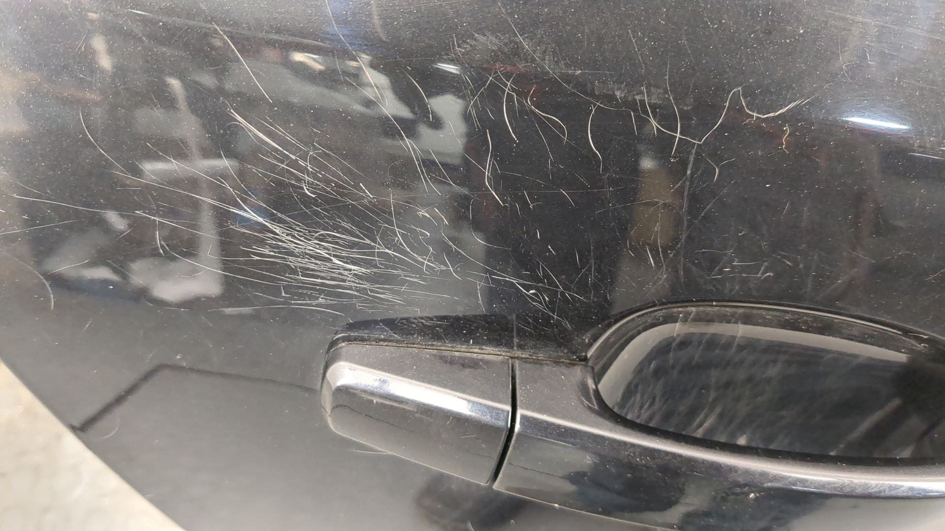 Дверь задняя правая