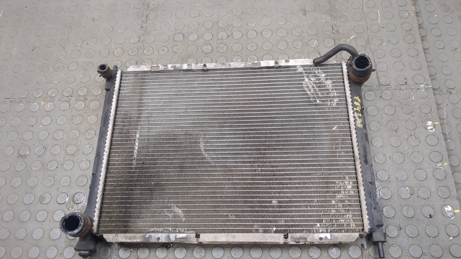 Радиатор охлаждения двигателя основной