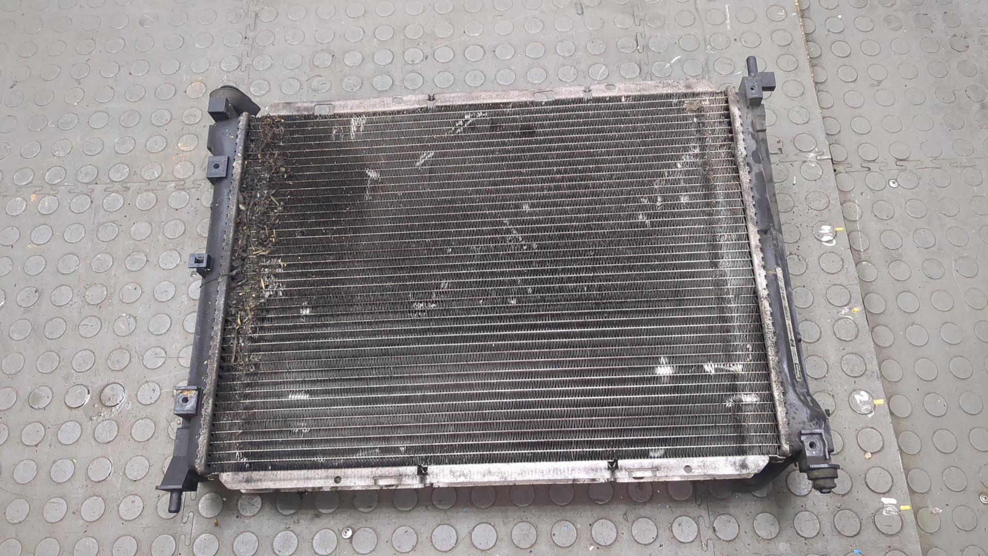 Радиатор охлаждения двигателя основной