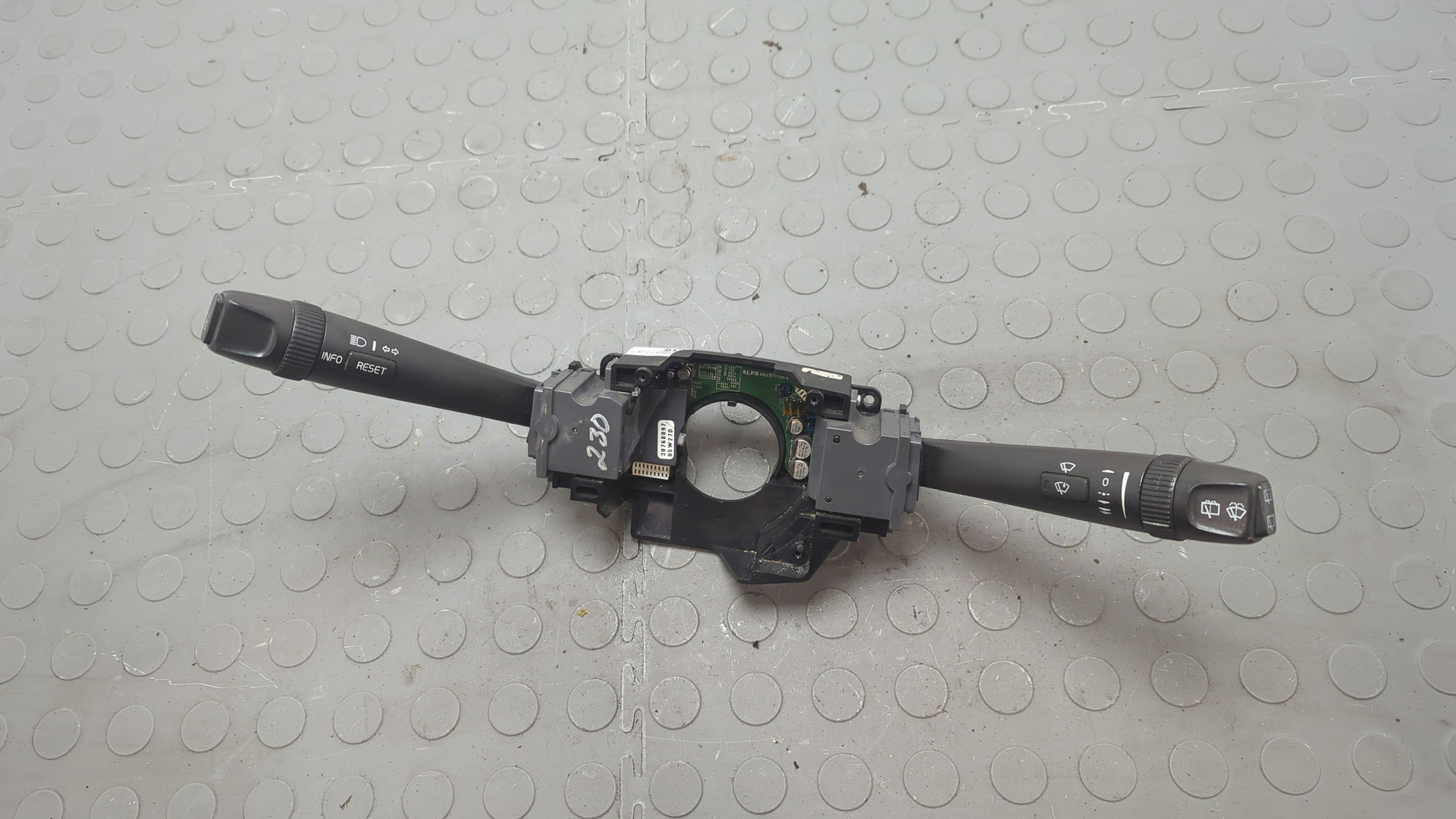 Переключатель подрулевой