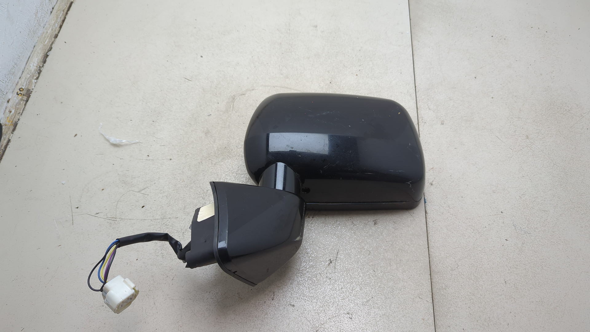 Зеркало левое электрическое