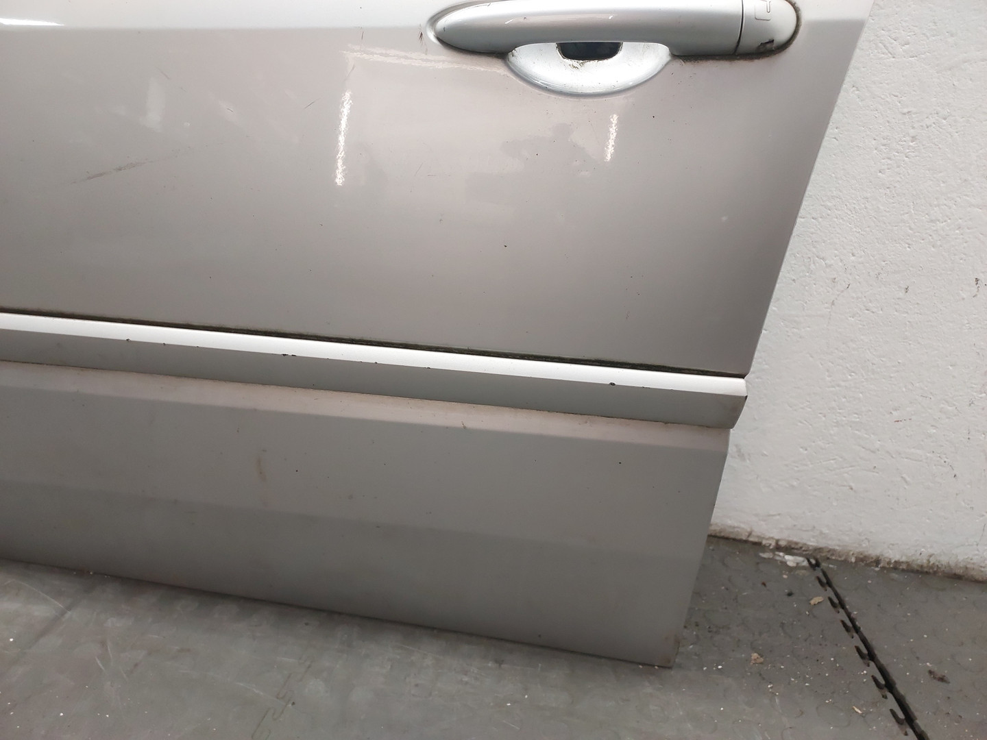 Дверь передняя левая