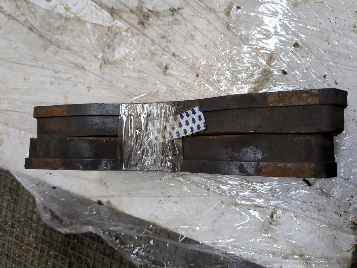 Колодки тормозные передние к-т